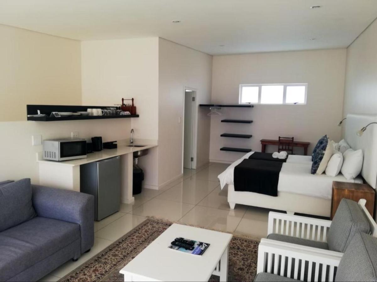 מוסל ביי Green Door Guest House חדר תמונה