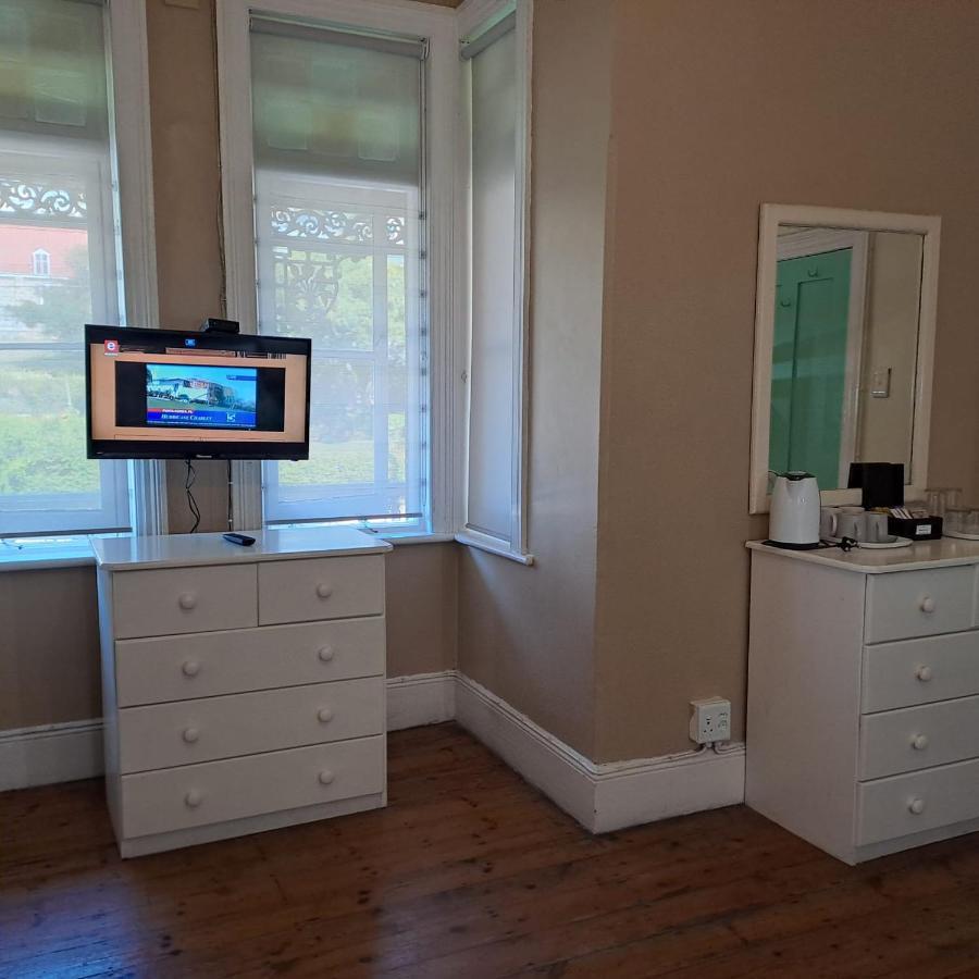 מוסל ביי Green Door Guest House מראה חיצוני תמונה
