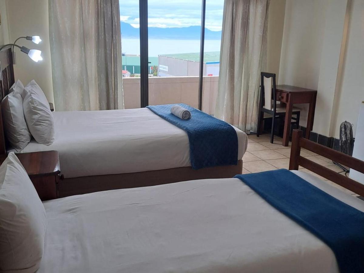 מוסל ביי Green Door Guest House חדר תמונה
