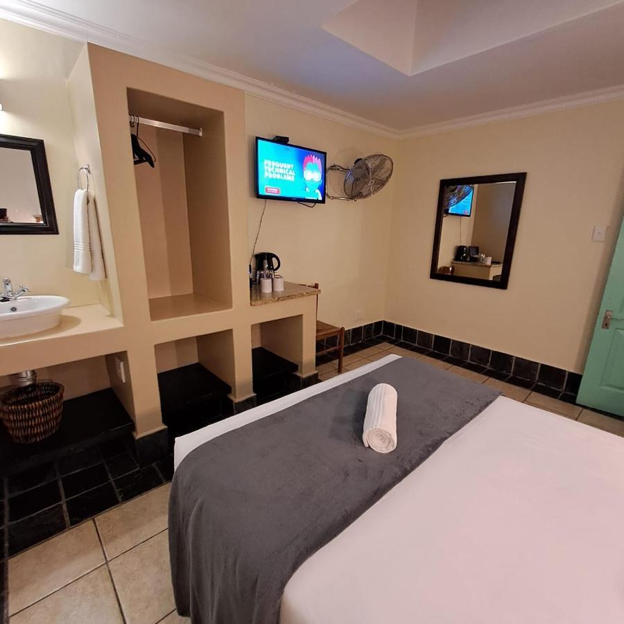 מוסל ביי Green Door Guest House מראה חיצוני תמונה