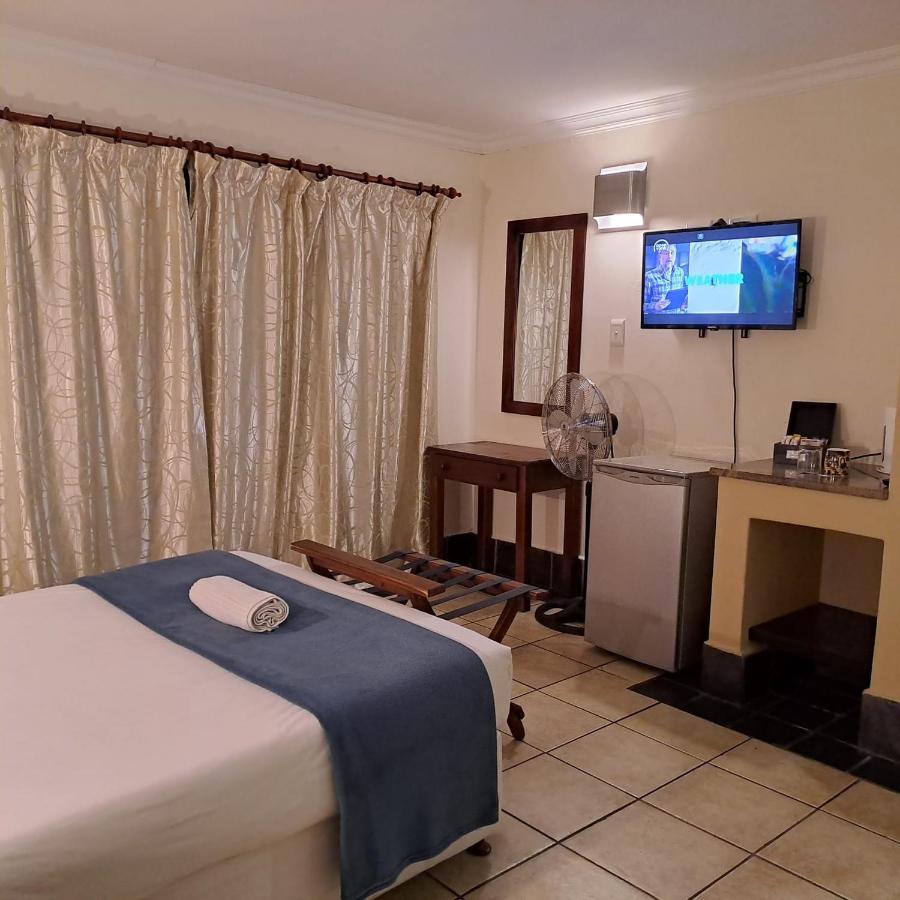 מוסל ביי Green Door Guest House מראה חיצוני תמונה